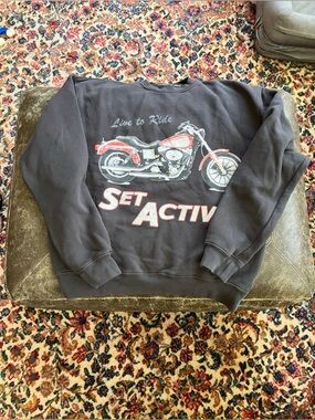 SET ACTIVE Crewneck Sweatshirt